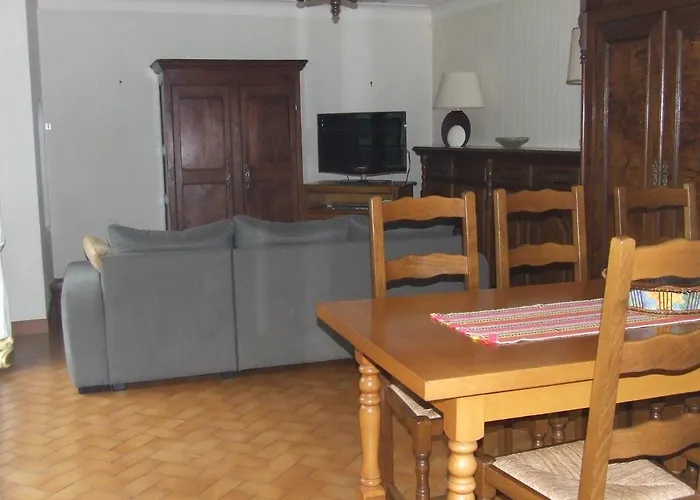 à La Ferme Les Places Hébergement de vacances La Chapelle-Bertrand